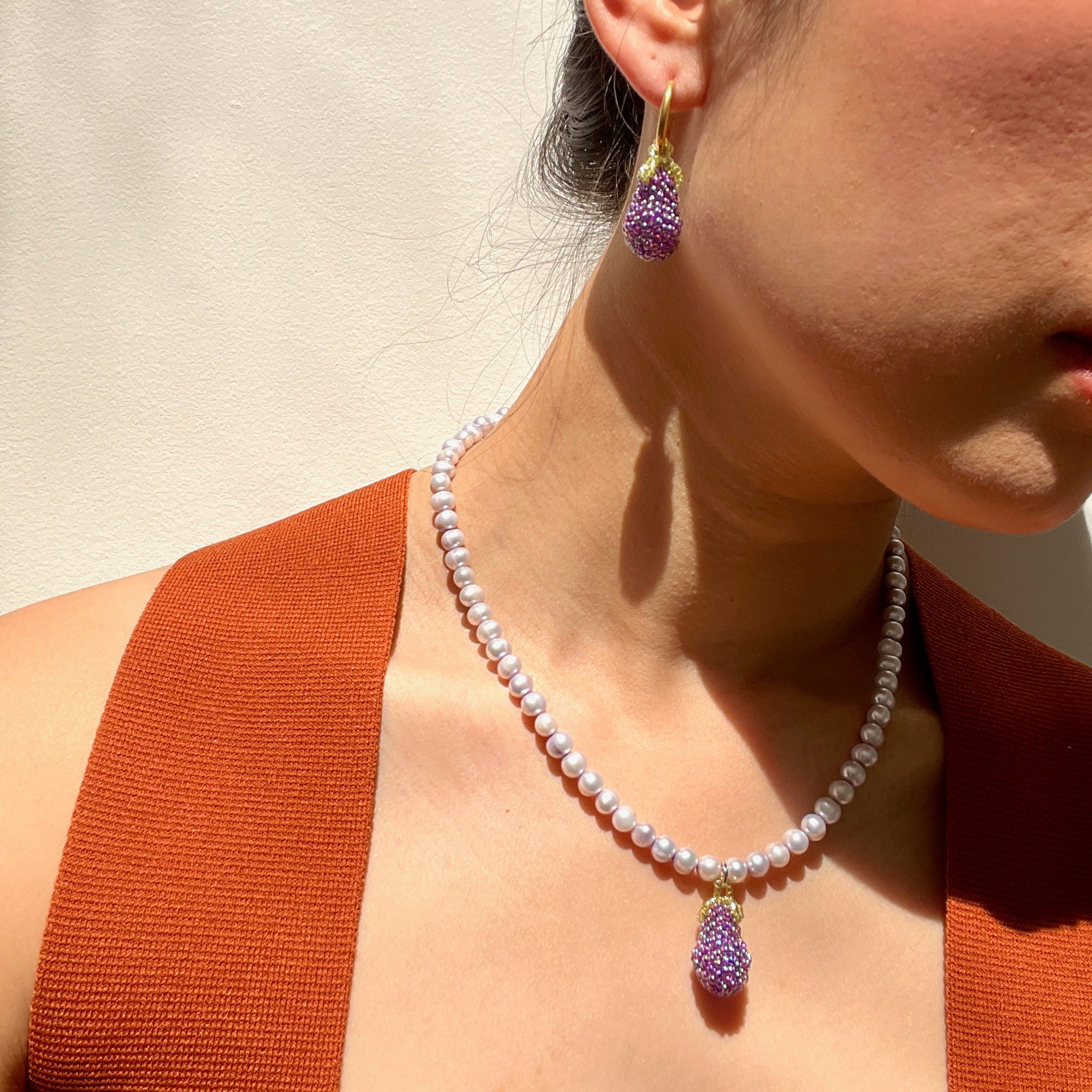 EGGPLANT NECKLACE