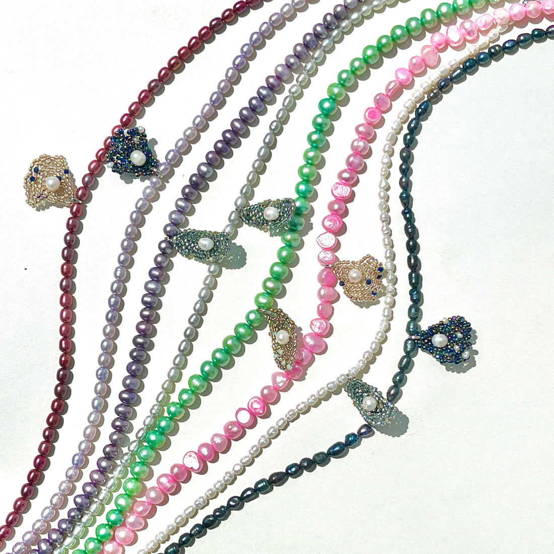 OYSTER GIRL NECKLACE 2.0