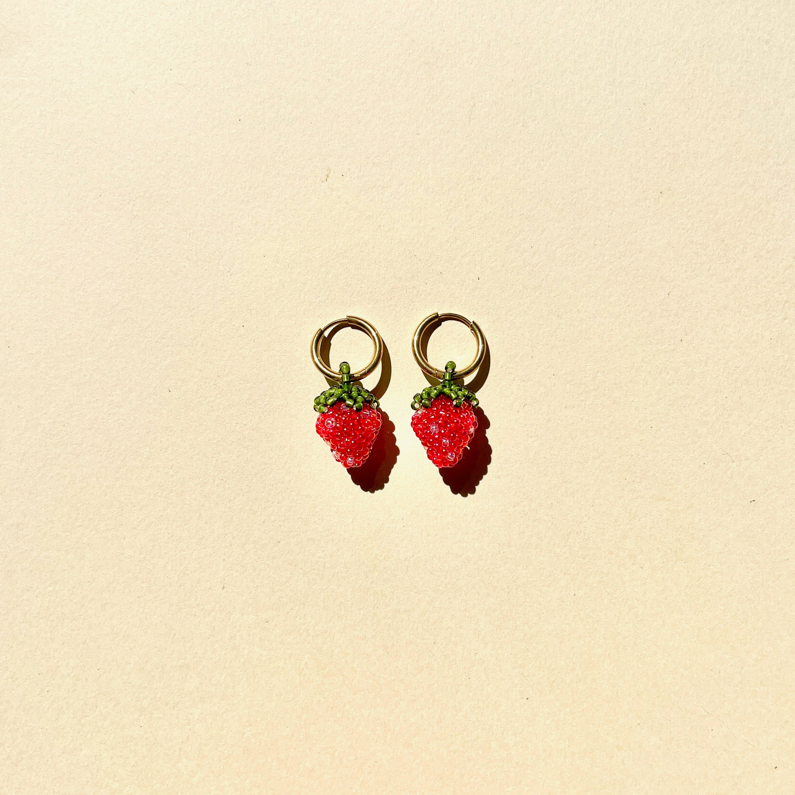 STRAWBERRY EARRINGS