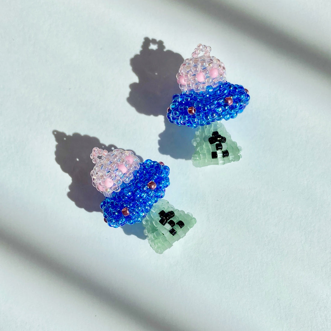 ufo novelty alien dangle glass crystal bead unique statement delicate lightweight spaceship weird