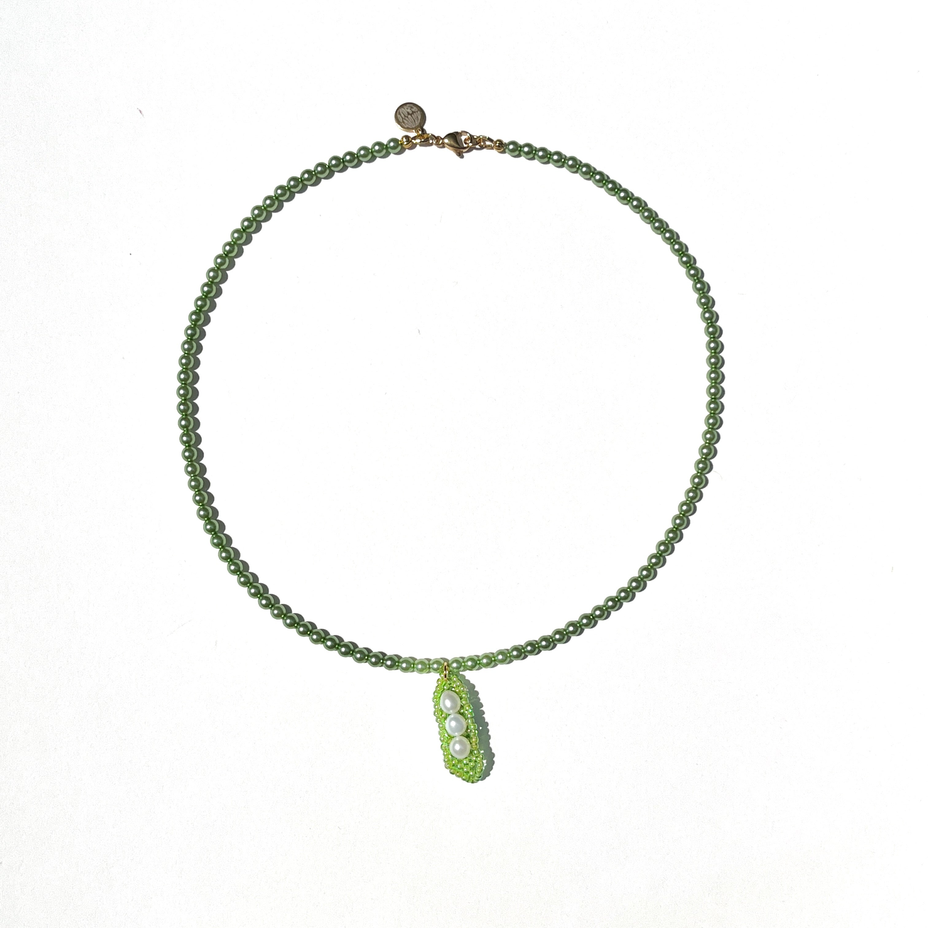 PEAPOD  PEARL NECKLACE